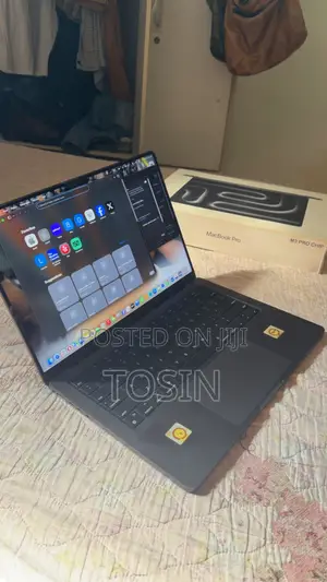 Laptop Apple MacBook Pro 2023 M3 18GB Intel Core M3 SSD 512GB