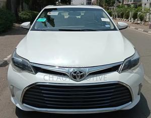 Toyota Avalon Limited 4dr Sedan (3.5L 6cyl 6A) 2014 Off white
