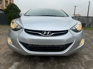 Hyundai Elantra Limited PZEV 4dr Sedan (1.8L 4cyl 6A) 2014 Silver