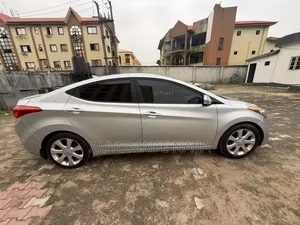 Hyundai Elantra Limited PZEV 4dr Sedan (1.8L 4cyl 6A) 2014 Silver