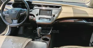 Toyota Avalon Limited 4dr Sedan (3.5L 6cyl 6A) 2014 Off white