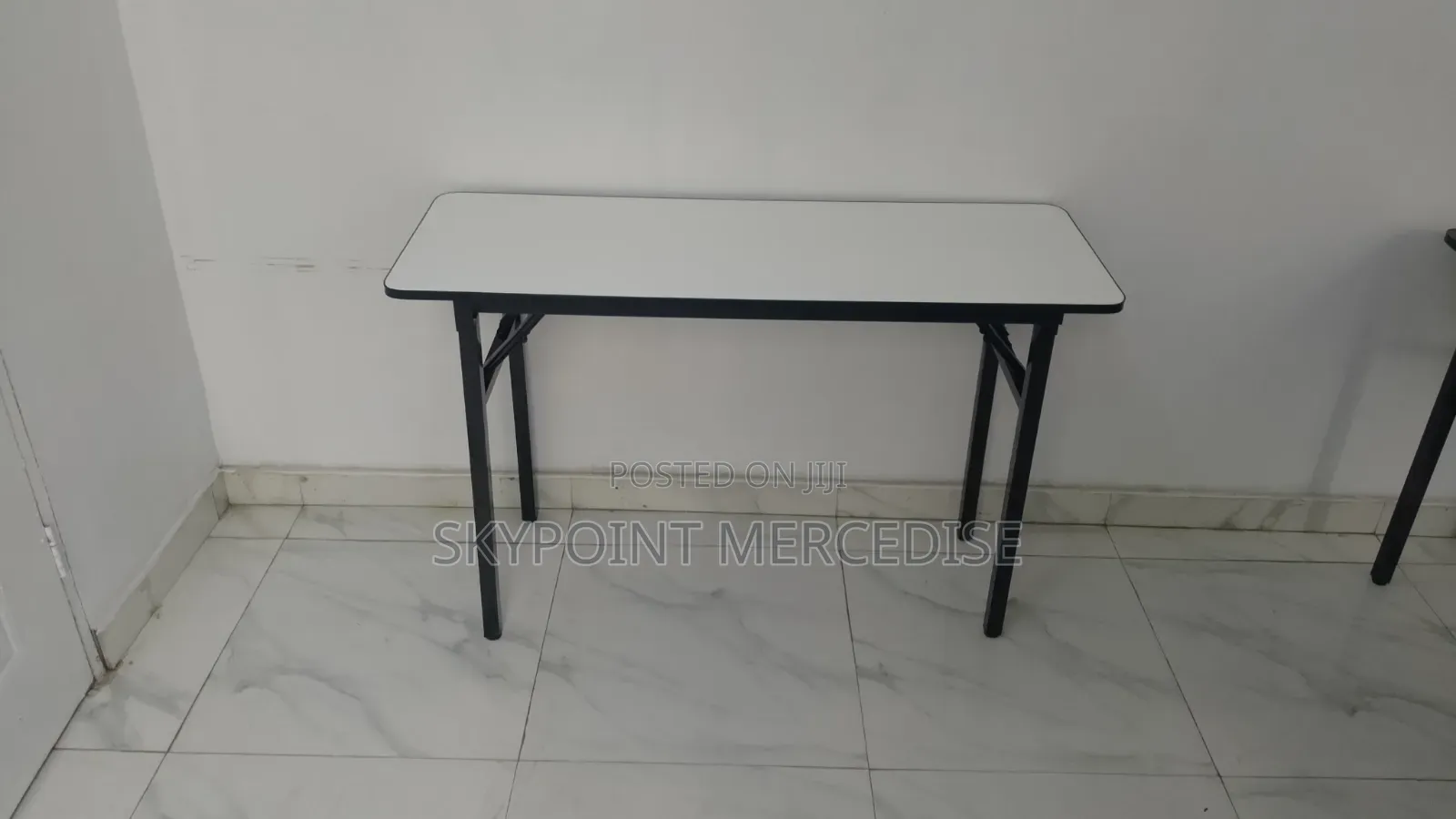 A Mobile Foldable Table