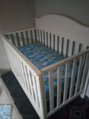 Neatly Used White Baby Cot / Original US Delta Children Crib - 69x131c