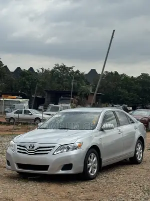 Toyota Camry 2011 Silver