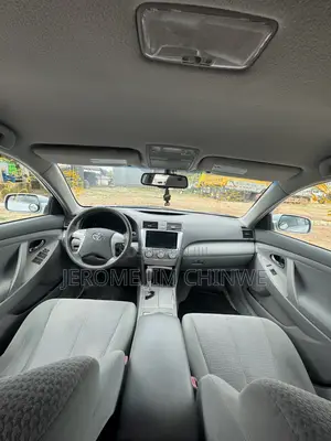 Toyota Camry 2011 Silver