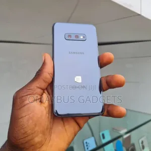 Samsung Galaxy S10e 128 GB Blue