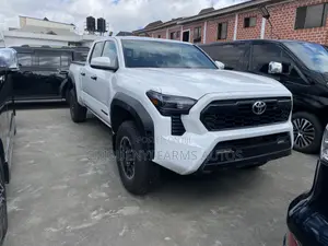 Toyota Tacoma TRD Off-Road Double Cab 4WD 5.0 ft. SB (Automatic) 2025