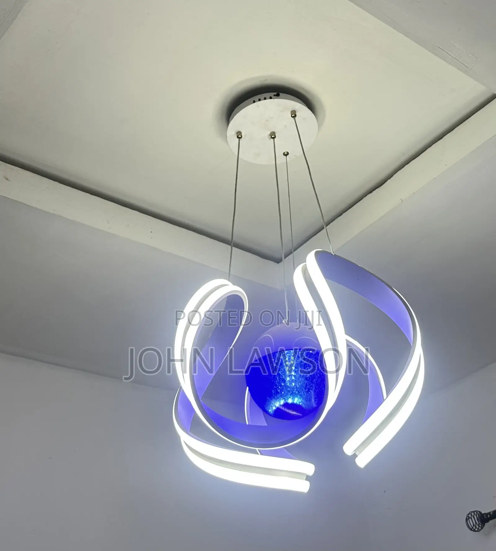 CHANDELIER Light