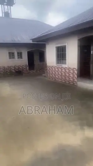 2bdrm Bungalow in Obio-Akpor for sale