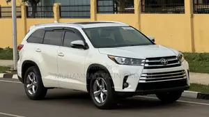 Toyota Highlander Limited 4dr SUV (3.5L 6cyl 6A) 2014 White