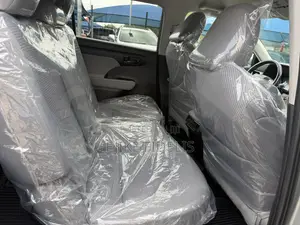 Toyota Highlander LE FWD 2023 Silver