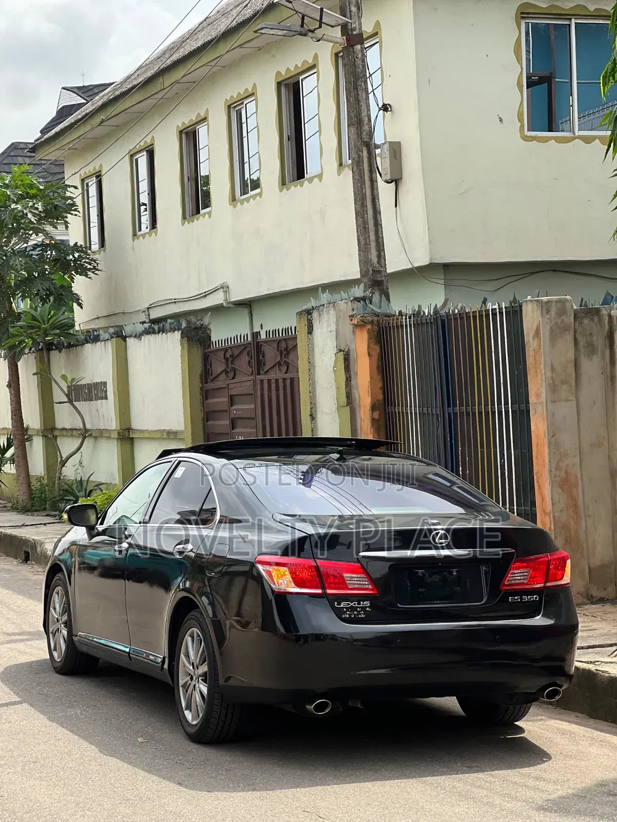 Lexus ES 350 2011 Black