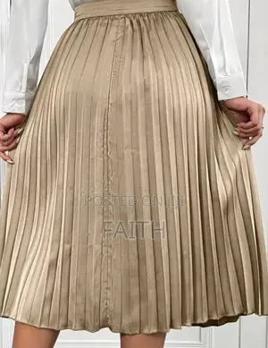 Ladies' Pleated Long Skirt Perfect for Casual Vacations