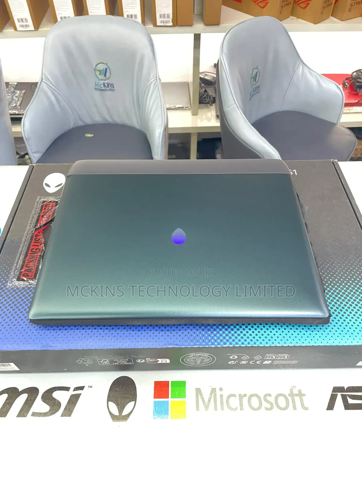 New Laptop Dell 32GB Intel Core Ultra 9 SSD 2T