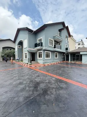 4bdrm Duplex in Victoria Island for sale