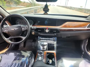 Hyundai Genesis 2017 Silver