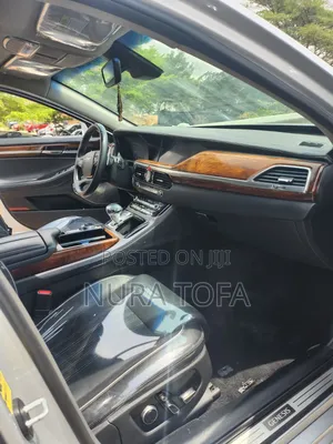 Hyundai Genesis 2017 Silver