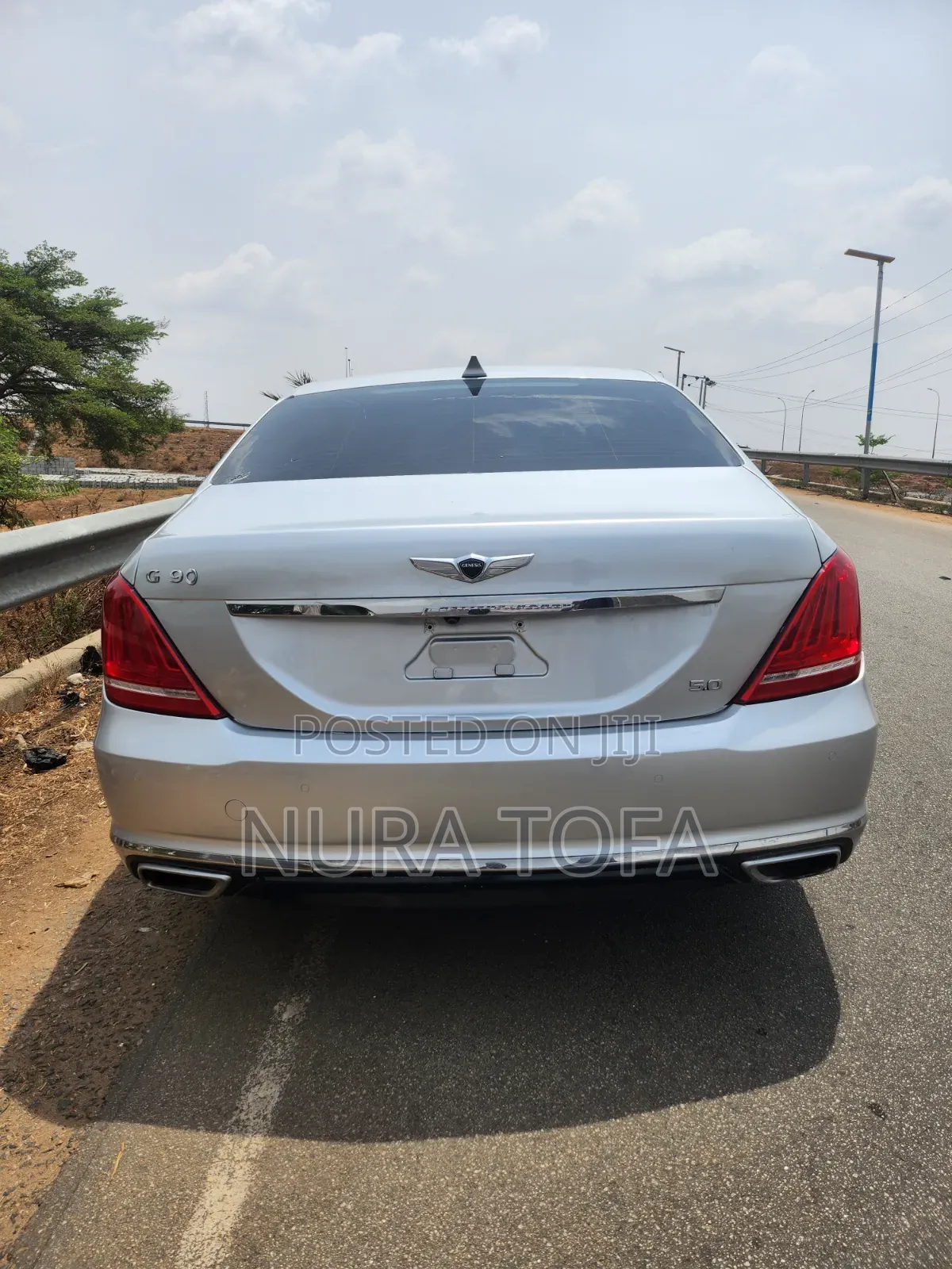 Hyundai Genesis 2017 Silver