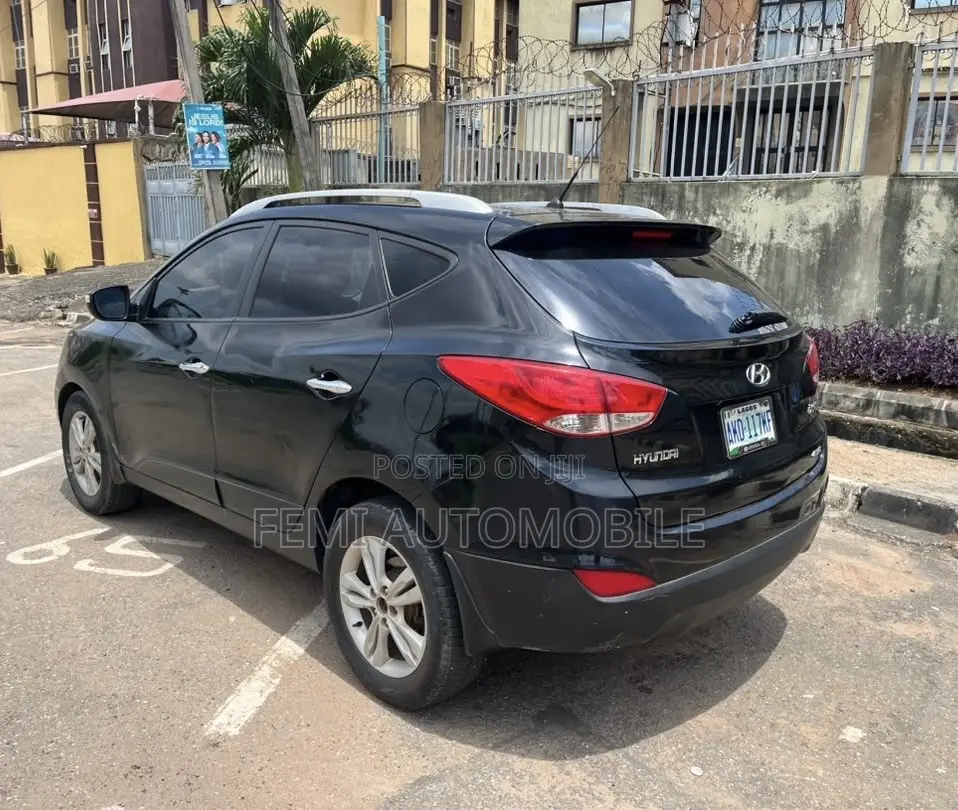 Hyundai Ix35 2012 Black
