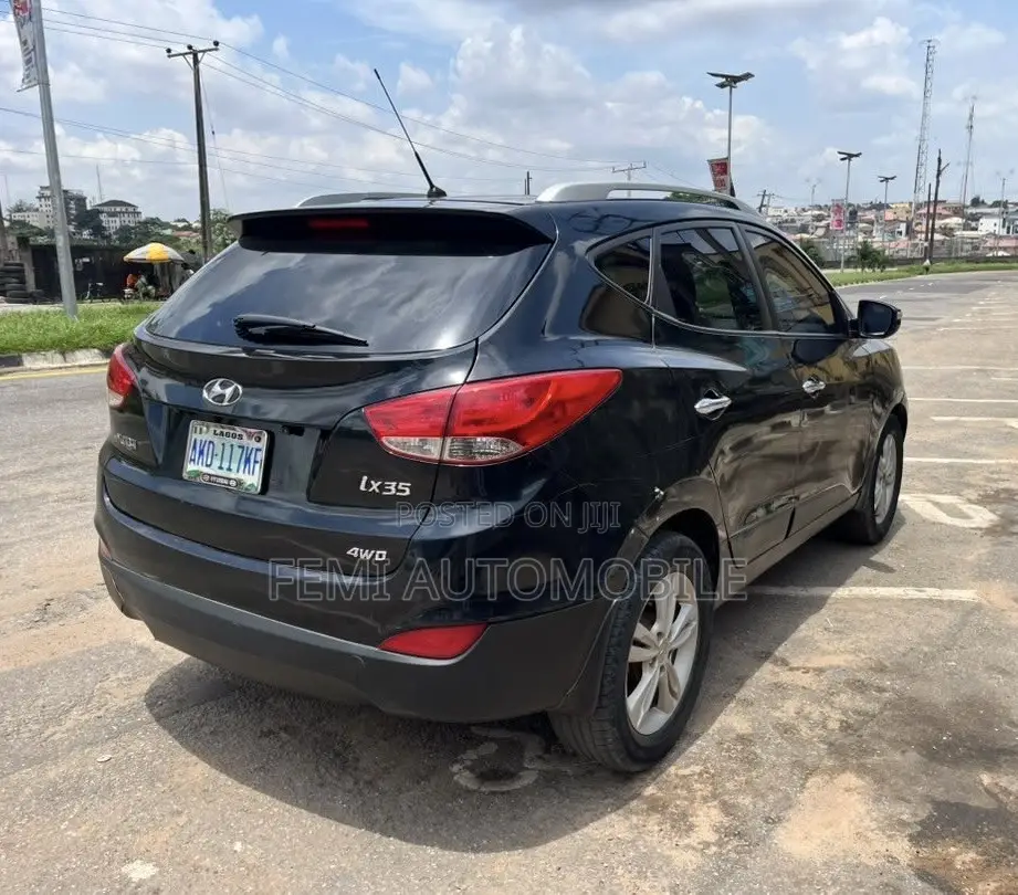 Hyundai Ix35 2012 Black