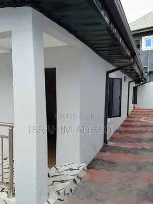 Mini Flat in Isheri for rent