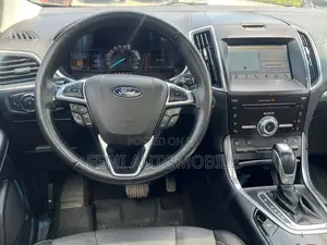 Ford Edge 2018 Gold