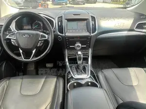 Ford Edge 2018 Gold