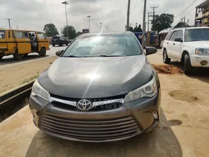 Toyota Camry LE 4dr Sedan (2.5L 4cyl 6A) 2015 Gray