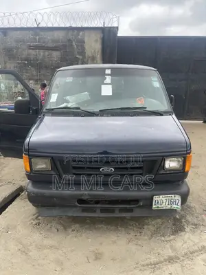 Ford E250 2001 Blue
