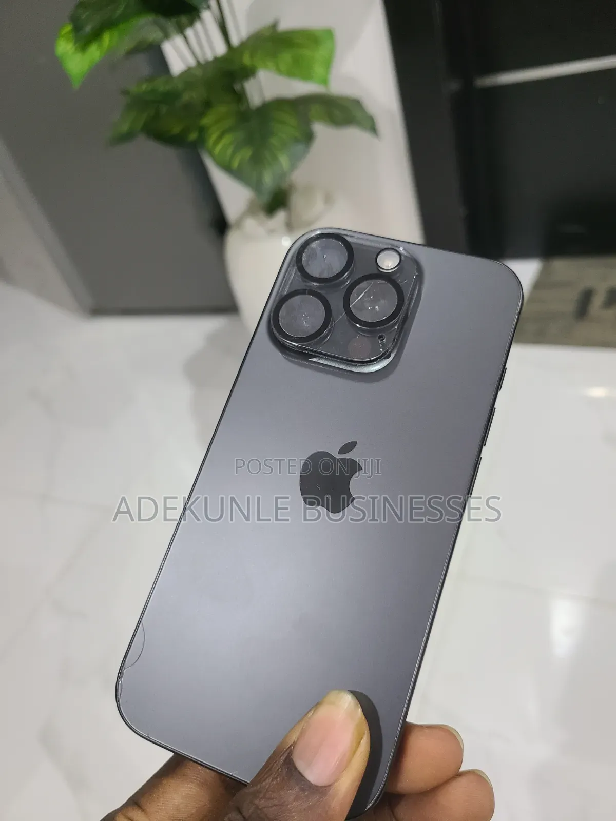 Apple iPhone 16 Pro 128 GB Gray