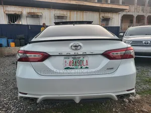 Toyota Camry 2019 White