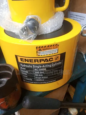 ENERPAC 200 Tons Seal Jack