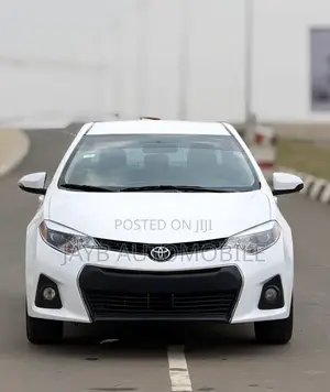 Toyota Corolla S 4dr Sedan (1.8L 4cyl CVT) 2014 White