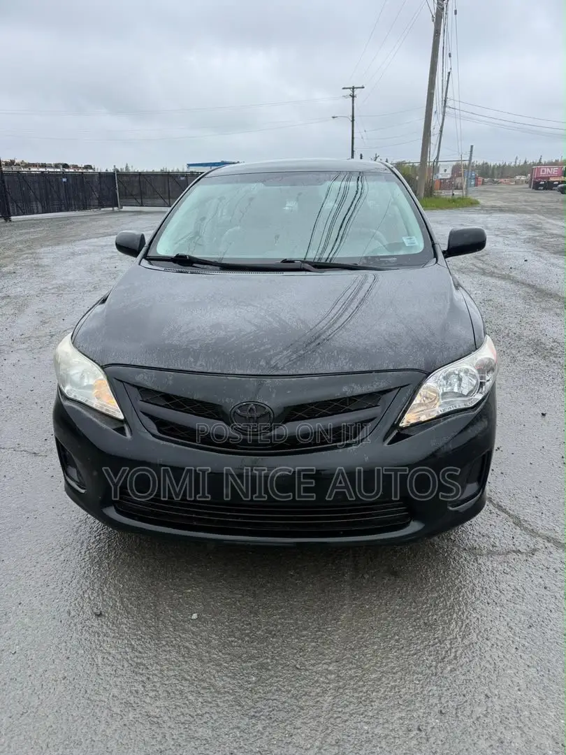 Toyota Corolla 2013 Black