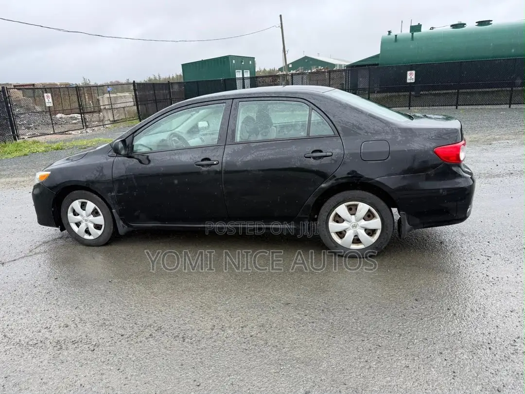 Toyota Corolla 2013 Black