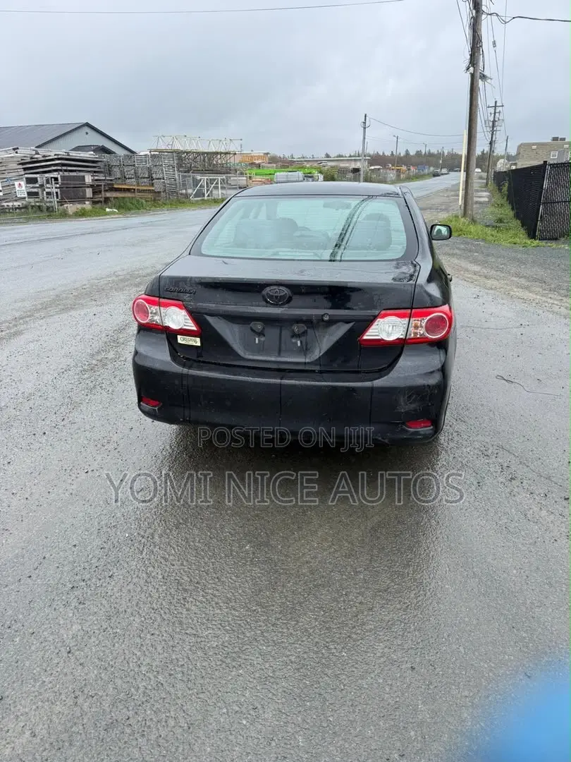 Toyota Corolla 2013 Black