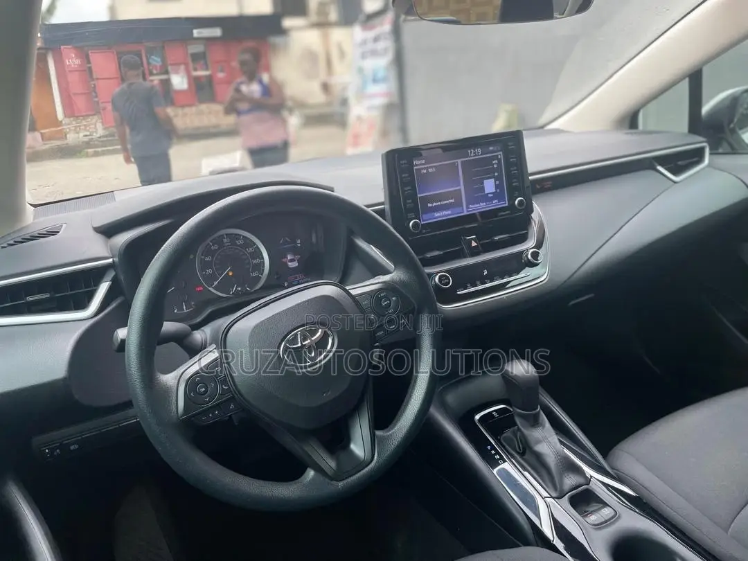 Toyota Corolla 2023 White