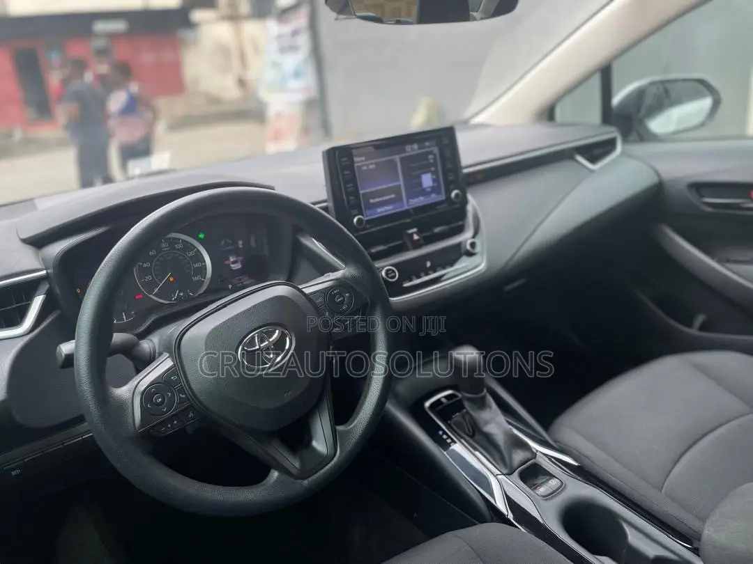Toyota Corolla 2023 White