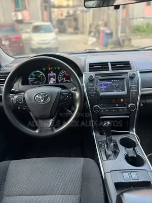 Toyota Camry 2017 White