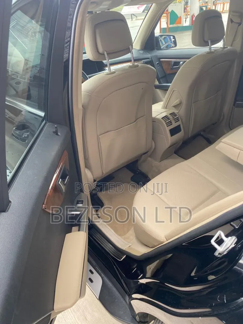 Mercedes-Benz GLK-Class 2012 Black