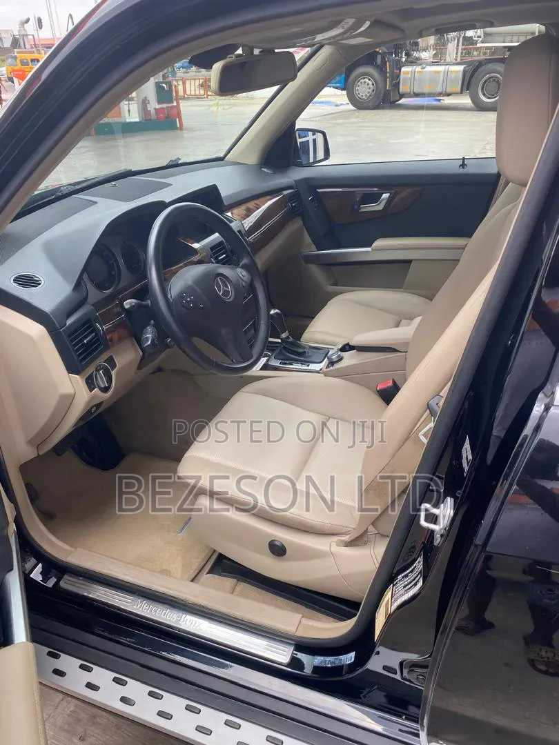 Mercedes-Benz GLK-Class 2012 Black