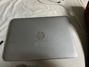 Laptop HP EliteBook 840 G3 256GB Intel Core i5 SSHD+SSD 512GB