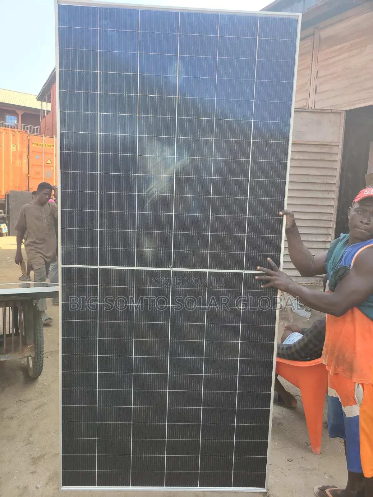700watts Jinko Solar Panel