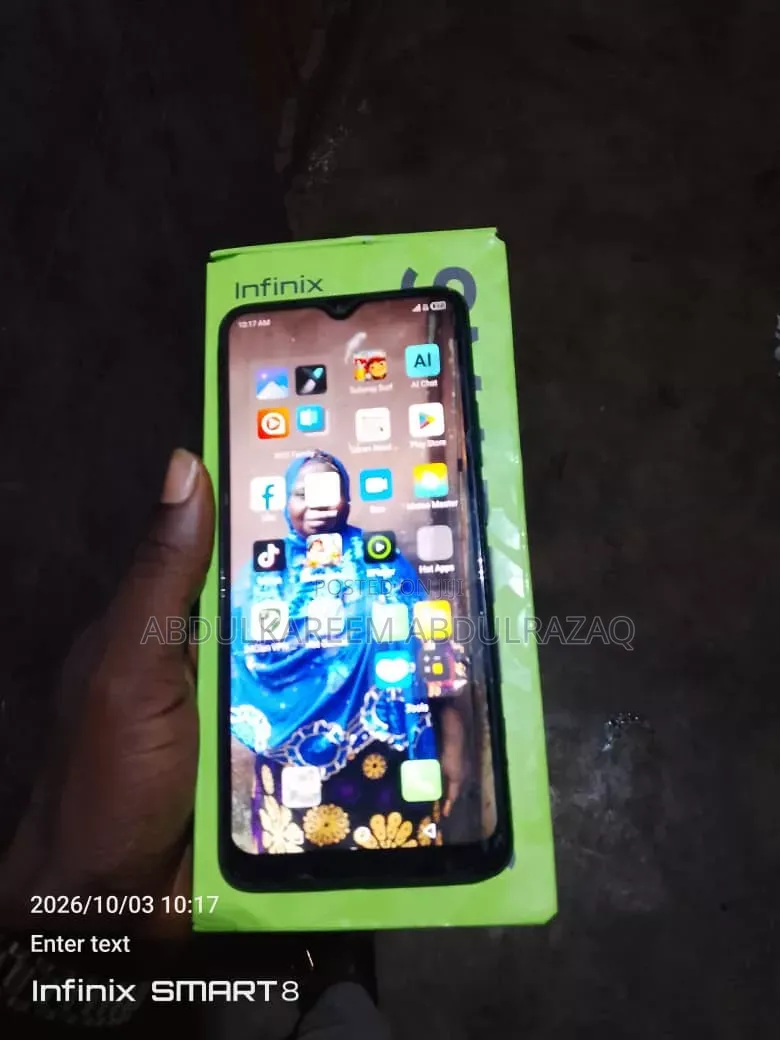 Infinix Smart 7 Plus 64 GB Black