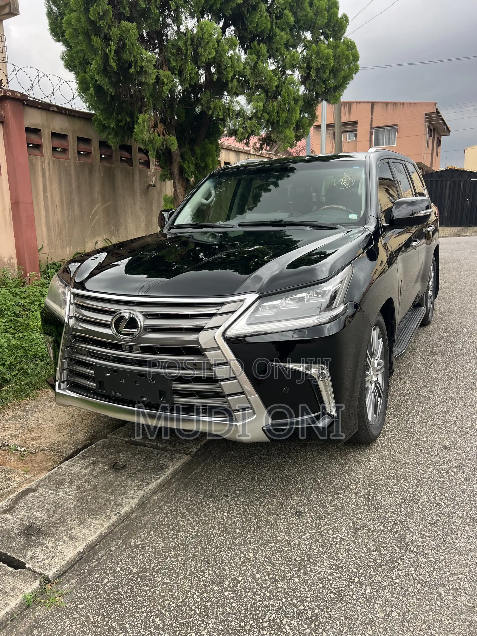 Lexus LX 570 AWD 2017 Black