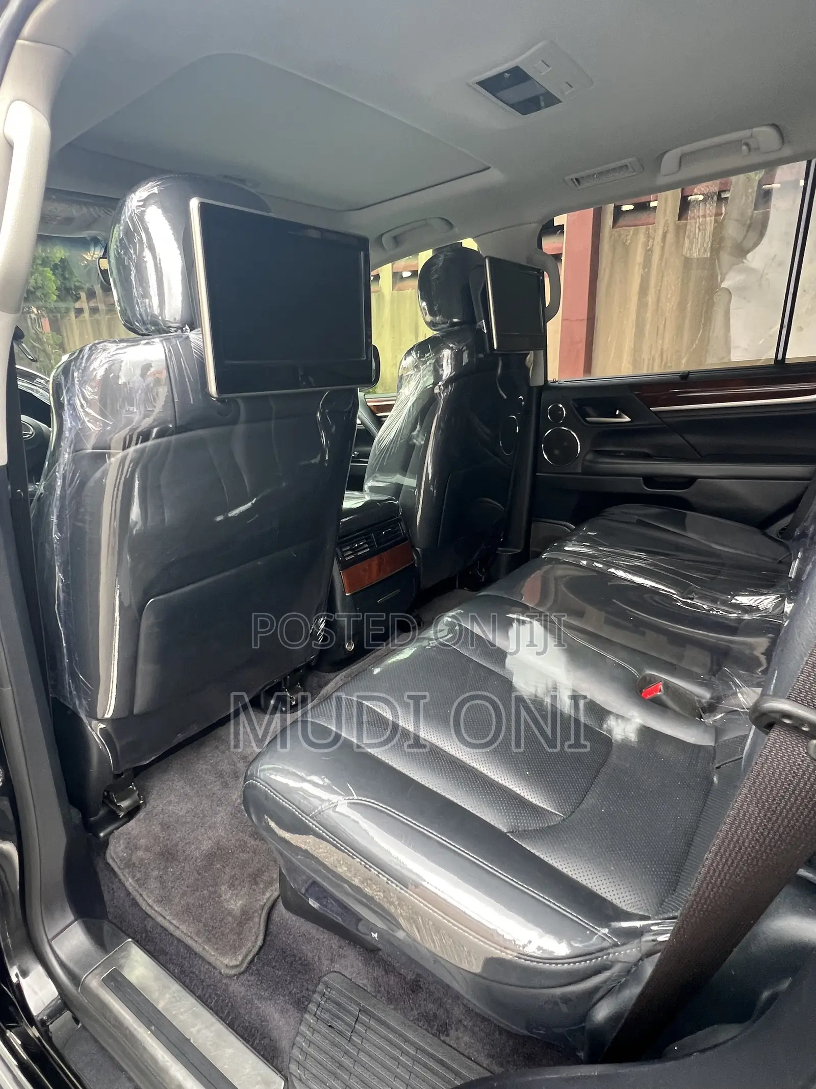 Lexus LX 570 AWD 2017 Black