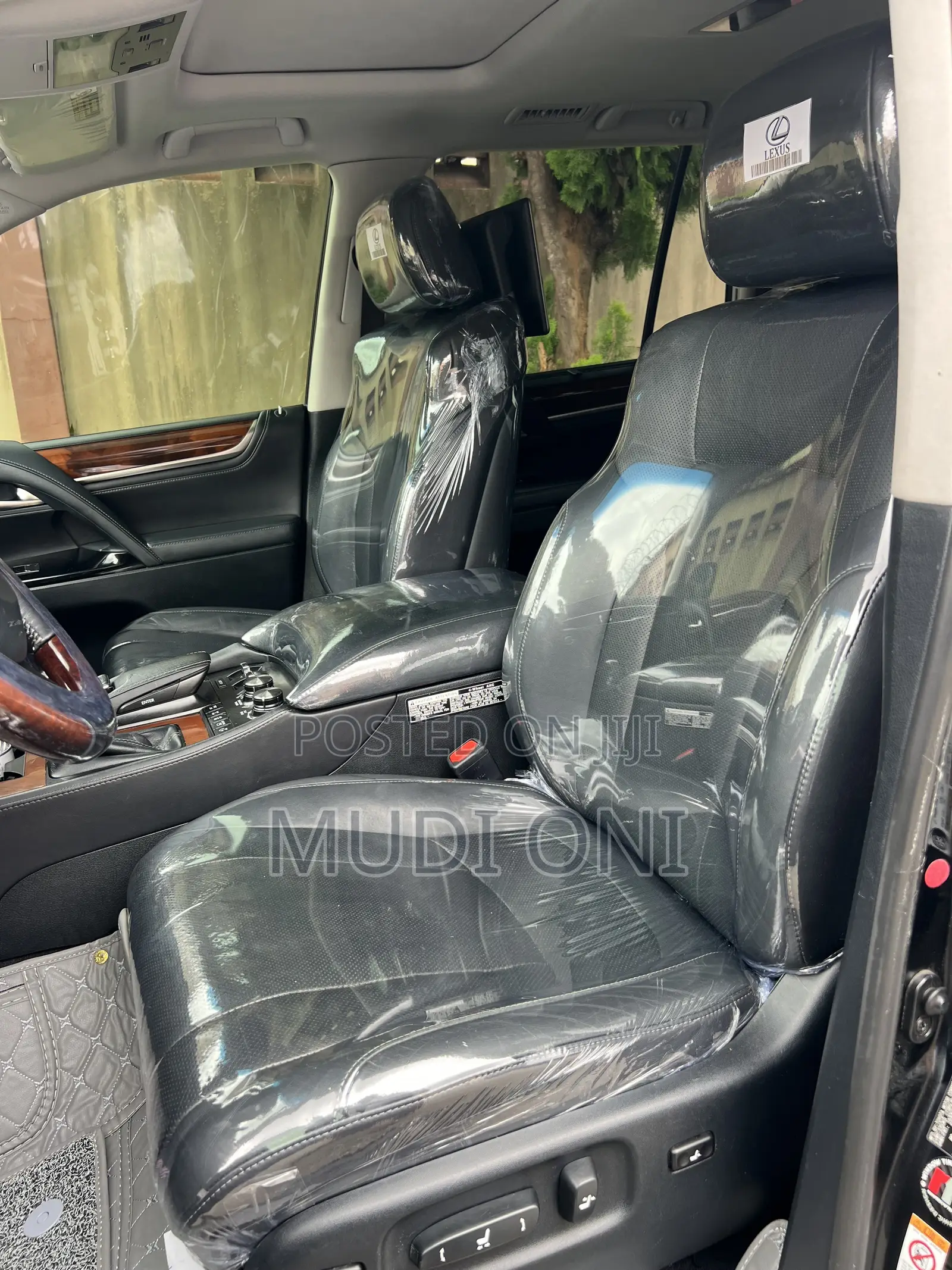 Lexus LX 570 AWD 2017 Black