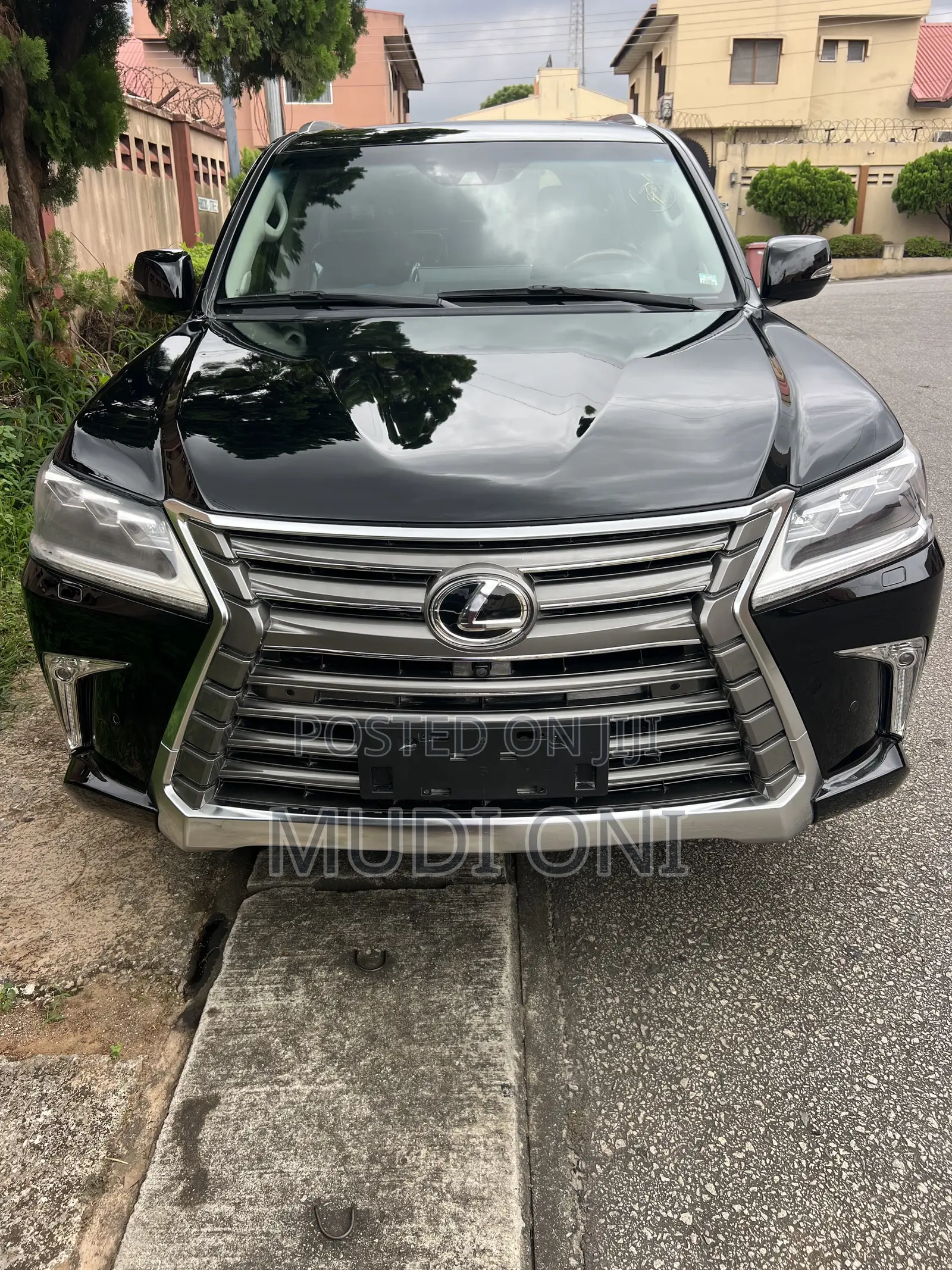Lexus LX 570 AWD 2017 Black