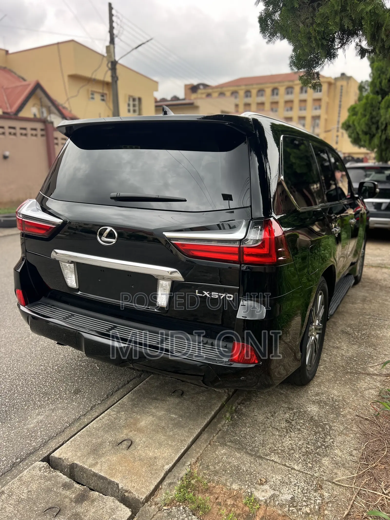 Lexus LX 570 AWD 2017 Black