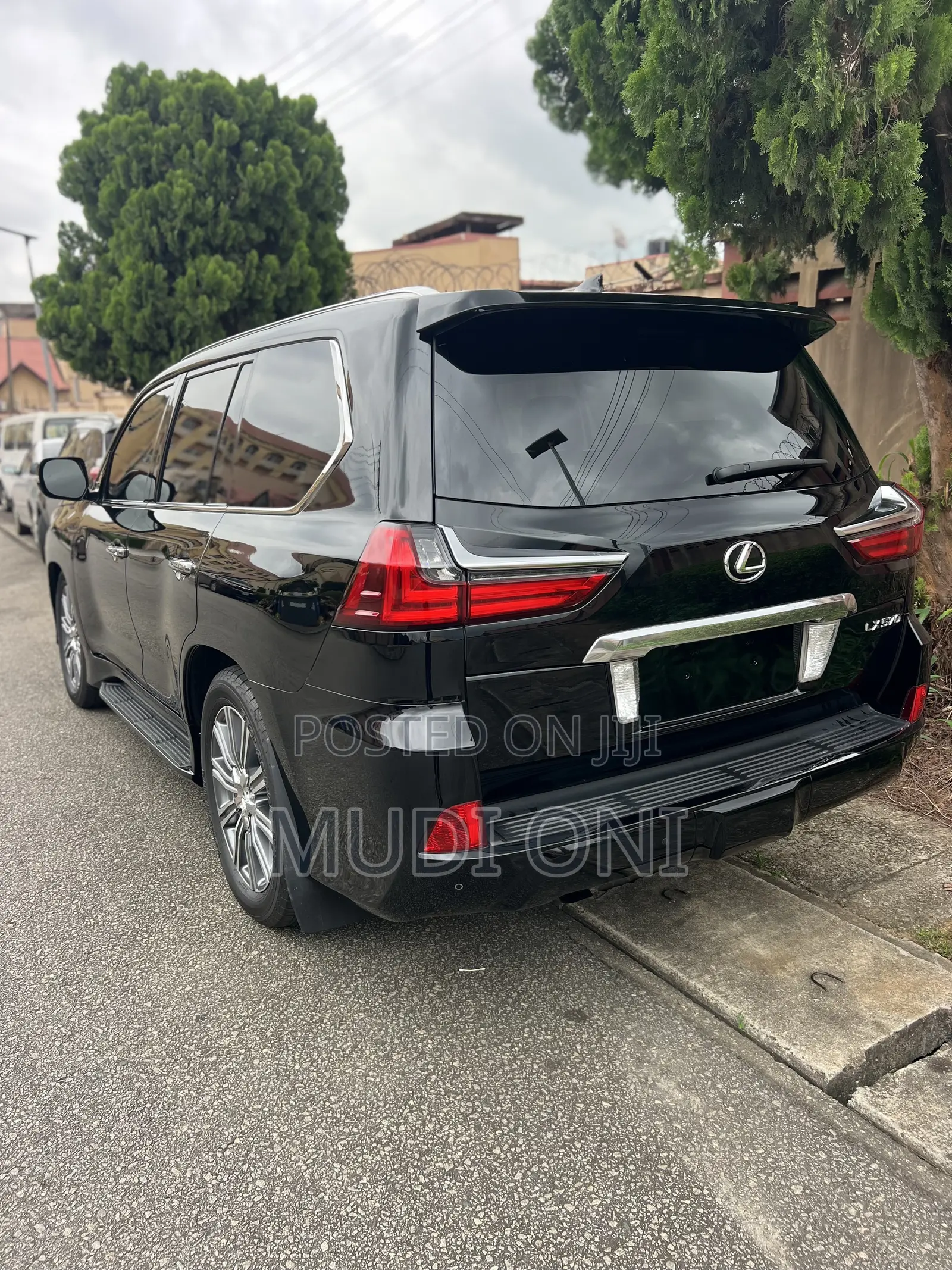 Lexus LX 570 AWD 2017 Black